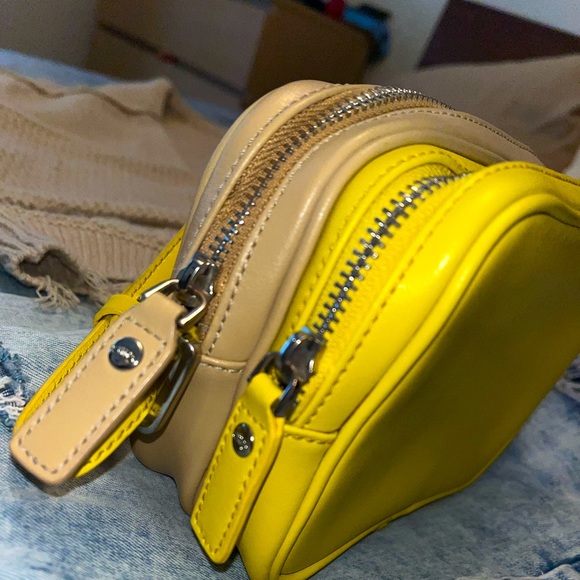Rovimoss NudeYellow Square Mini Crossbody💛 On Sale! - Picture 2 of 9